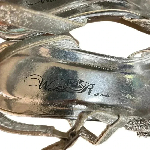 Wild Rose Metallic Silver Heeled Sandals sz 6​ - Picture 6 of 8